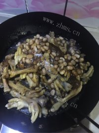 好吃的花生卤鸡爪做法图解2)