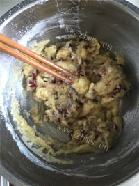 自制蔓越莓饼干做法图解5)
