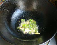 家常菜番茄炒花菜做法图解2)