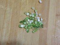 家常菜鸡蛋炒豆腐做法图解2)