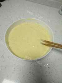 美味的韭黄鸡蛋饼配土豆丝做法图解4)
