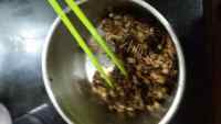 自制梅干菜肉饼做法图解2)