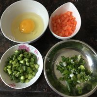 美味的杂菜炒饭做法图解3)