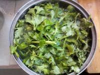鲜香的凉拌芹菜叶做法图解2)