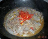 家常菜肉丝炒杂蔬做法图解8)
