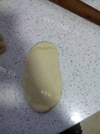 自制牛奶小面包做法图解6)