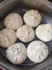 美味的韭菜包子做法图解12)