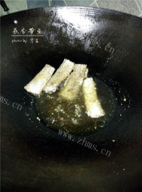 家常菜蒜香带鱼做法图解4)