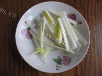 「DIY美食」芹菜炒肉做法图解6)