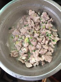 家常菜青椒炒肉做法图解6)