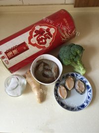 美味的鲍鱼鲜虾粥做法图解1)