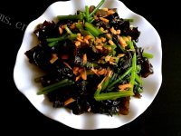 家常菜木耳炒芹菜