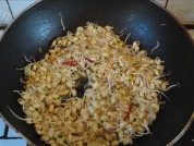 家常菜黄豆芽炒豆腐做法图解7)