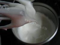 易做的戚风蛋糕做法图解12)