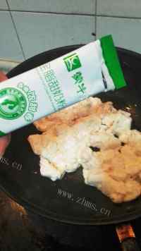 香飘十里的牛轧糖做法图解4)