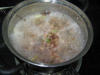 家常菜芹菜拌花生米做法图解2)