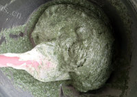 美味的菠菜手指饼做法图解11)