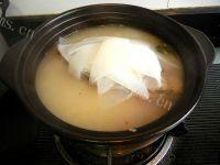 在家做的粉皮鲢鱼头砂锅煲的做法图解十二