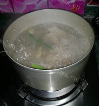 可口的烤原味猪排做法图解4)