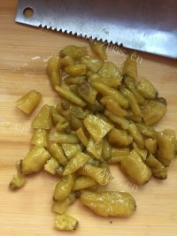 佐饭小吃泡椒凤爪和翅中做法图解4)