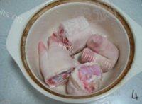 美味的黄豆猪手汤做法图解1)