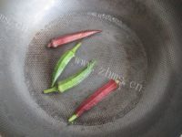 家常核桃大拌菜做法图解7)