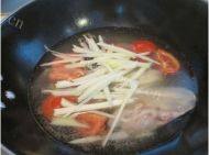 番茄鱼头汤的做法图解六