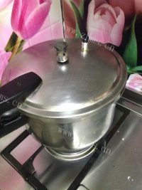 美味的豌豆黄做法图解3)