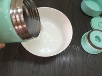 热腾腾的皮蛋瘦肉粥做法图解5)