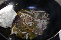 家常菜泡椒肉丝做法图解7)