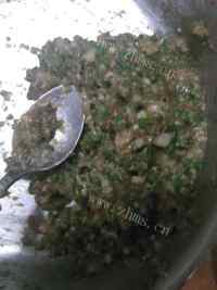 热腾腾的三鲜韭花水饺做法图解6)