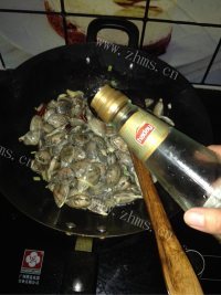 美味的香辣花甲做法图解5)