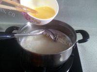美味的鸡蛋面汤做法图解7)