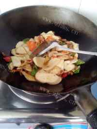 家常菜杏鲍菇炒肉片