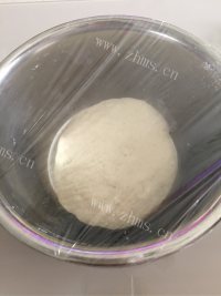 唇齿留香的椰蓉面包做法图解3)
