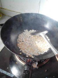 自己做的韭菜鸡蛋饺子做法图解7)