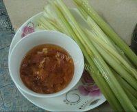 家常菜芹菜炒肉片做法图解1)