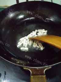 美味的芦蒿炒肉做法图解3)