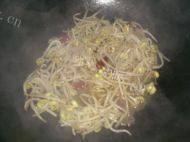 家常菜酸辣黄豆芽