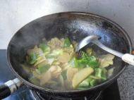 尖椒土豆片做法图解9)