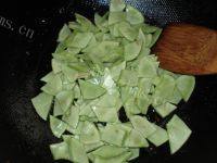 「DIY」炒扁豆做法图解5)