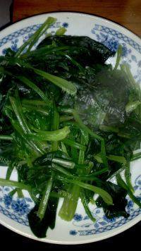 家常菜麻酱拌菠菜做法图解8)