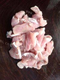 一个人的土豆炒肉片做法图解3)