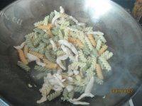 自己做的蘑菇鸡肉意面做法图解6)
