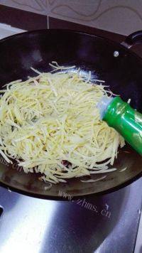 家常菜酸辣土豆丝