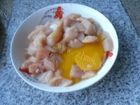家常菜糖醋鸡丁做法图解4)