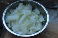 食欲满满的海米炒冬瓜做法图解2)