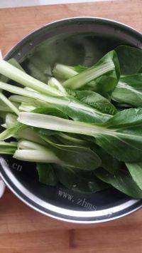 好吃的金针菇炒油菜做法图解1)