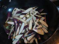 色香味俱全的蒜香茄子做法图解5)
