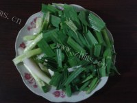 家常蒜苗炒腊肉做法图解1)